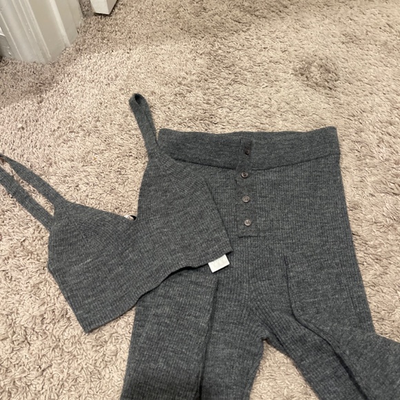 Zara Lunge Set - Picture 4 of 4